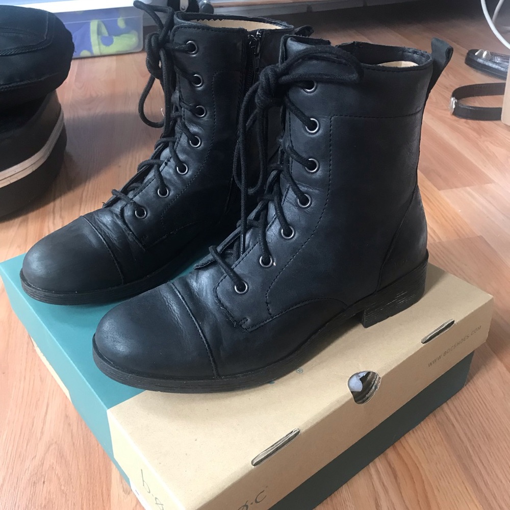 B.o.c boc lace up booties